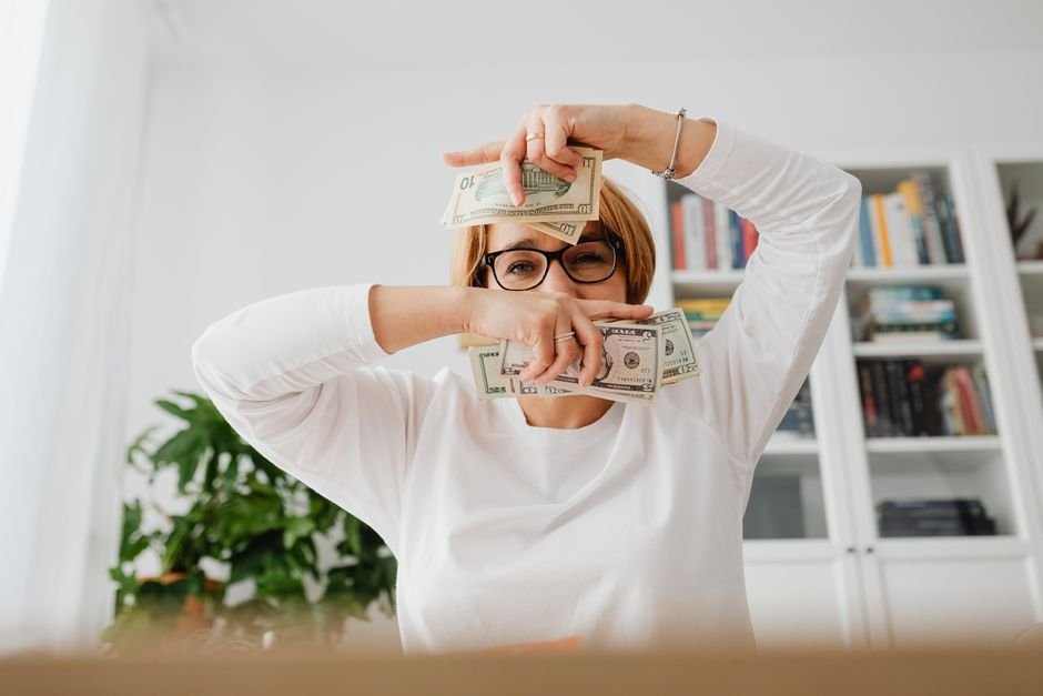abundance mindset vs scarcity mindset in personal finance